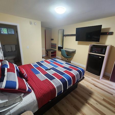 Americas Best Value Inn Providence-North Scituate Esterno foto
