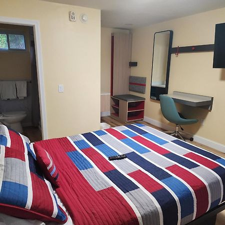Americas Best Value Inn Providence-North Scituate Esterno foto