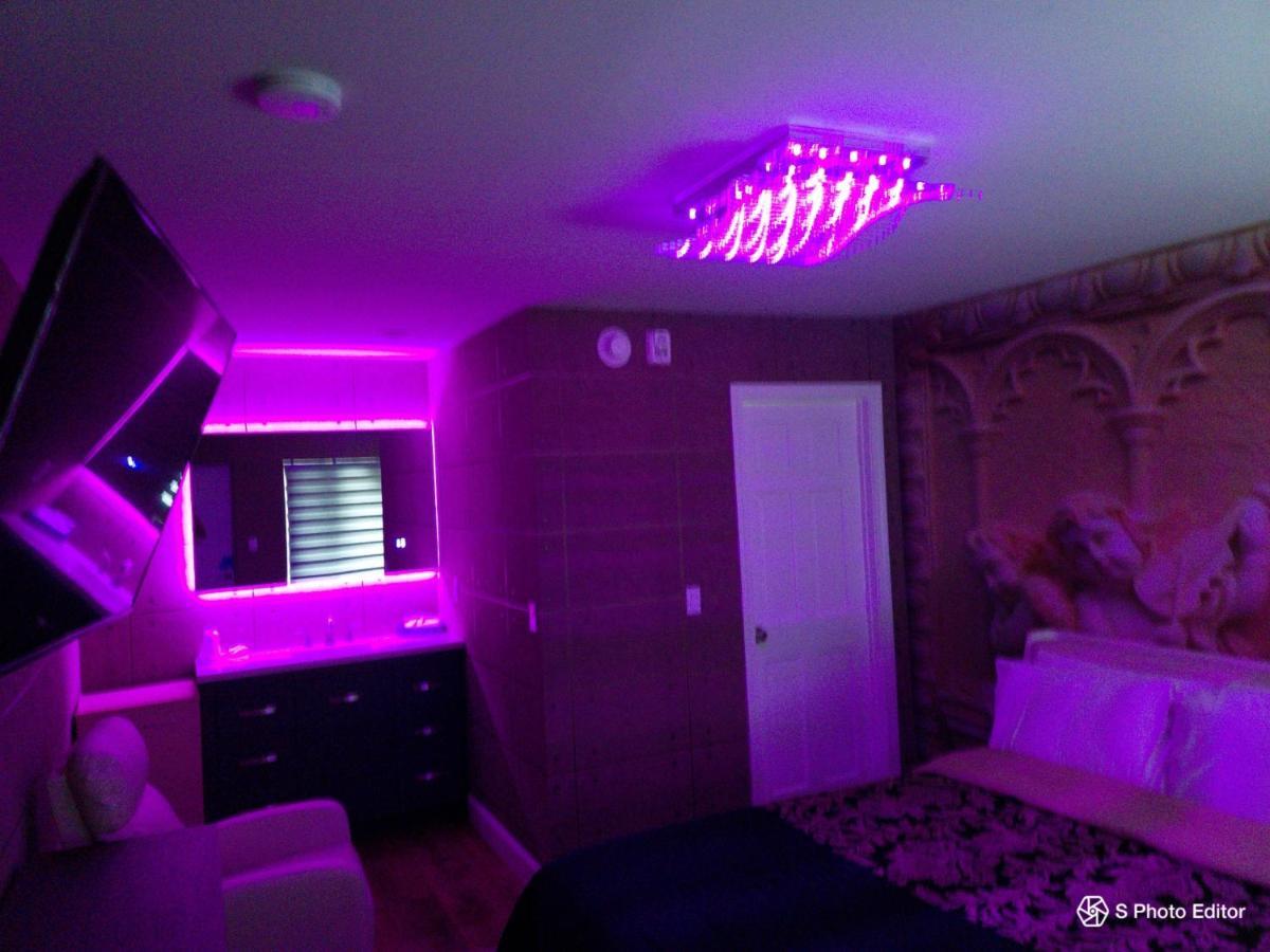 Americas Best Value Inn Providence-North Scituate Esterno foto