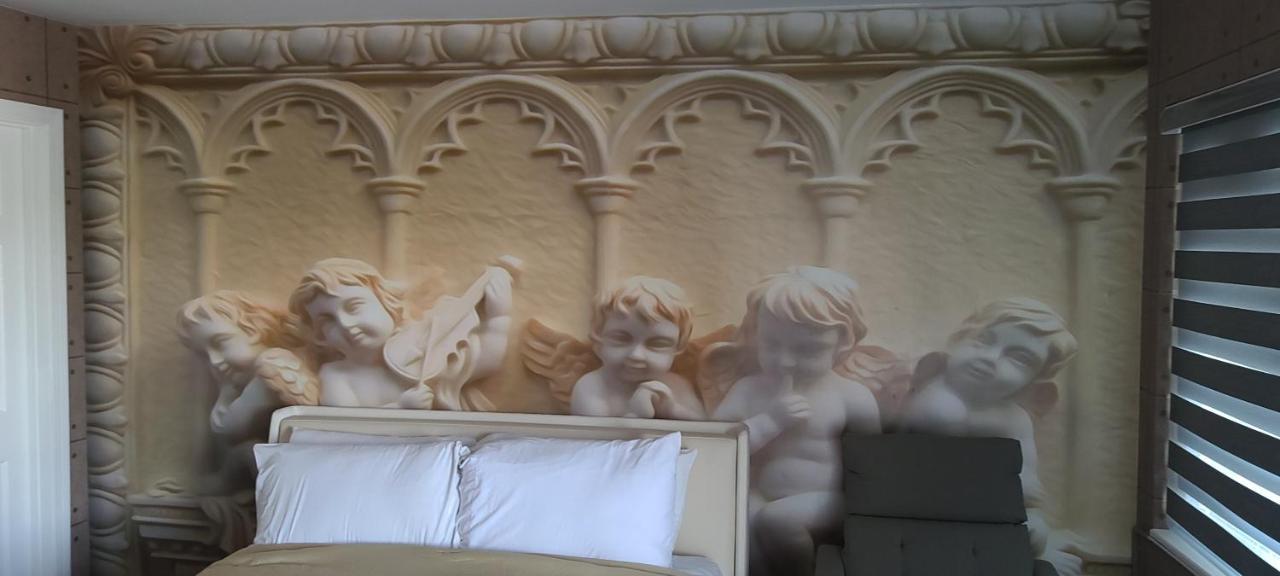 Americas Best Value Inn Providence-North Scituate Esterno foto