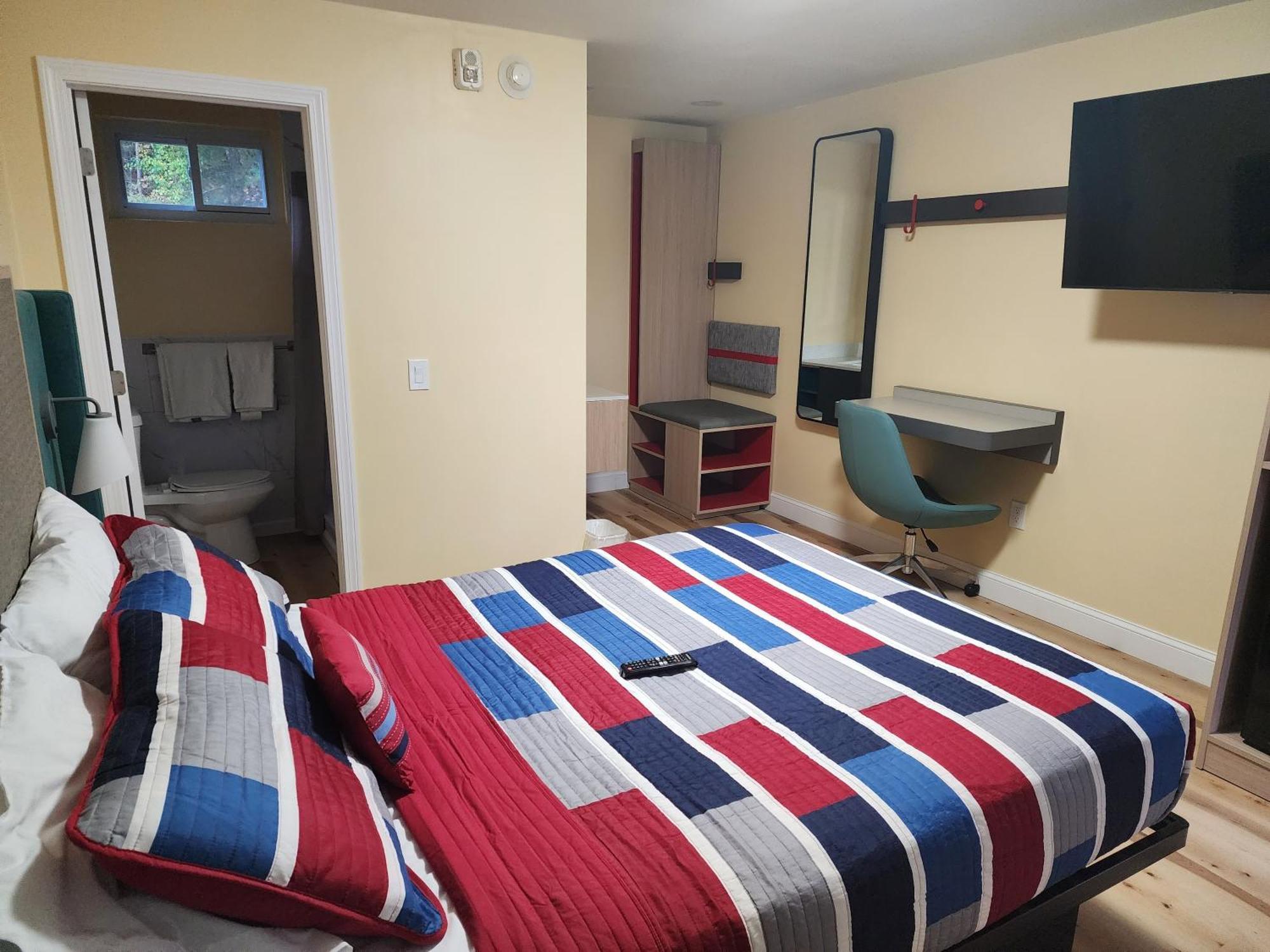 Americas Best Value Inn Providence-North Scituate Esterno foto