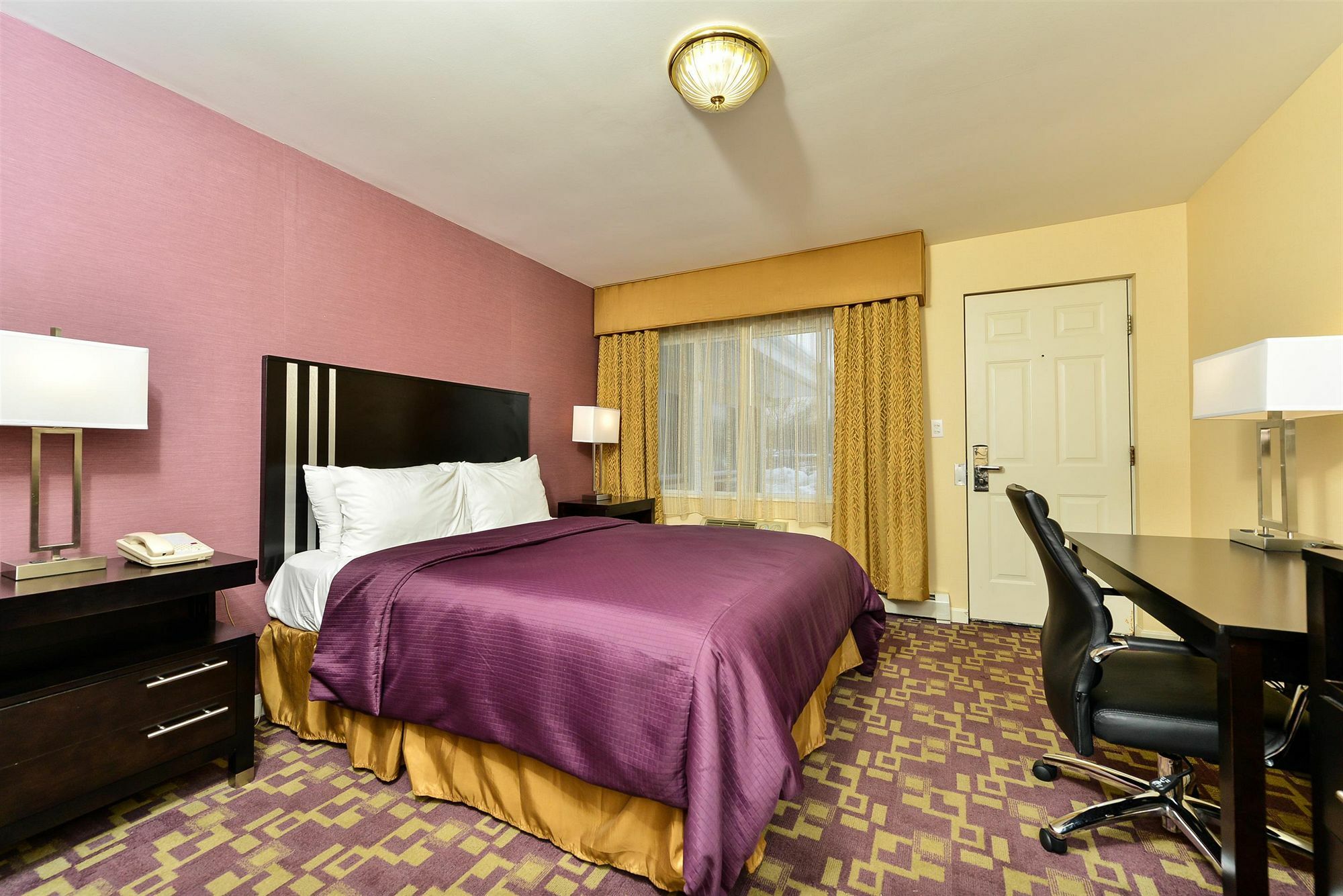 Americas Best Value Inn Providence-North Scituate Esterno foto